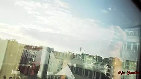 Why does this amateur couple's passionate sex end with a cumshot on the window?