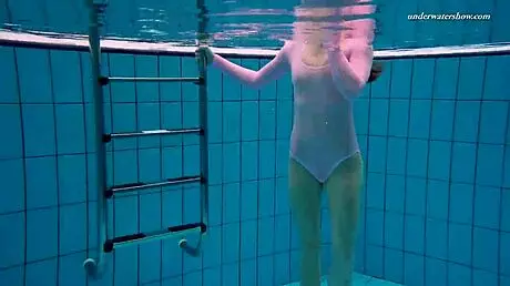 OMG, liza bubarek is such a hot underwater mermaid babe!!