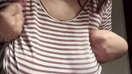 I’m obsessed with hot Indian milf teasing big boobs