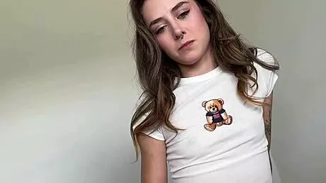 Tiny 18+ Step Sister Daisy Fox Loses Virginity in Household Fantasy with Scott Stark