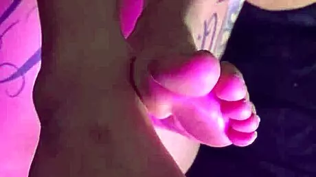 Man, I’m obsessed with this fetish Brazilian tattooed woman, her natural tits tho!