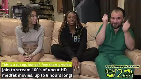 giggles feet get sandy at the beach on beat2feet - reup