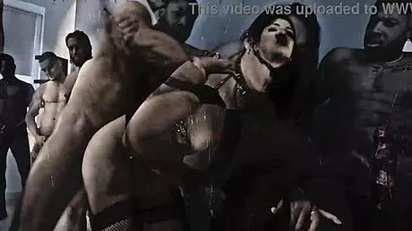 dap and fist get wild with nuria millan in rough 5on1