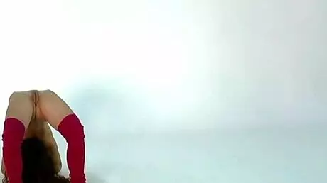 anna ocean, hot gymnast, stretches pussy in gym with small tits 😘🏋️‍♀️