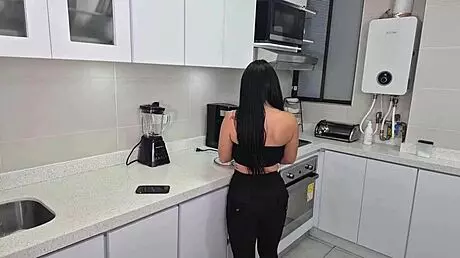Alejandra Palacios seduces the plumber and rides his cock