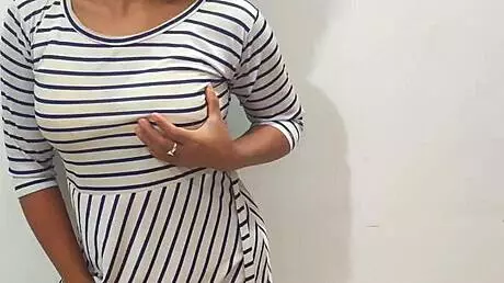 Feeling The Passion In This Indian Bhabhi's Desi Sex Video With Ass Shaking