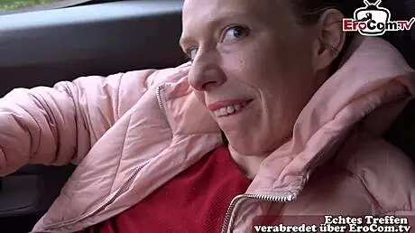 devote teen 18+ schlampe gefickt im puff von 2 m�nnern