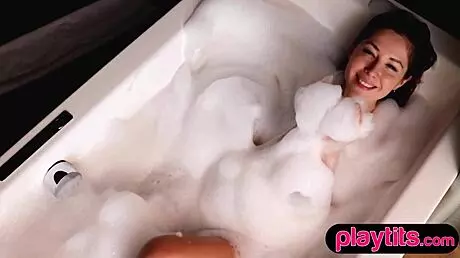 I, petite ukrainian milf, show my bubble butt and naked body in the bathtub